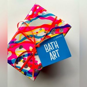 Lush bath art